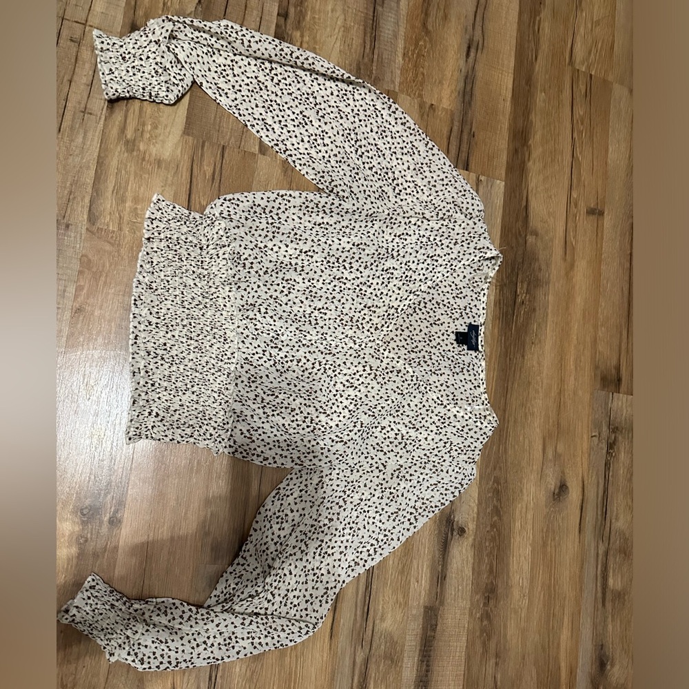 Cream blouse with flowers